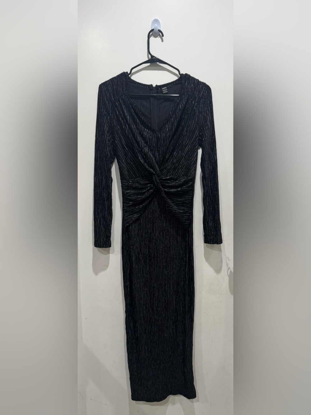 SHEIN-Black Long Sleeve Twist Front Midi Dress